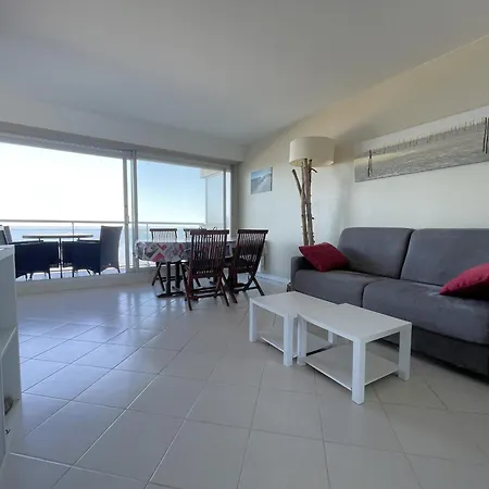 T2 Proche Centre Avec Terrasse Et Parking Sous-terrain - Fr-1-474-11