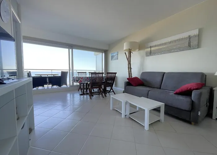 T2 Proche Centre Avec Terrasse Et Parking Sous-terrain - Fr-1-474-11