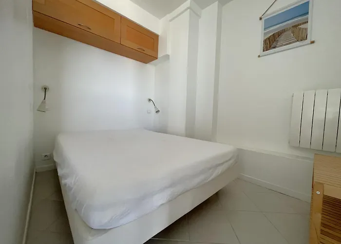 Apartment T2 Proche Centre Avec Terrasse Et Parking Sous-terrain - Fr-1-474-11 Arcachon